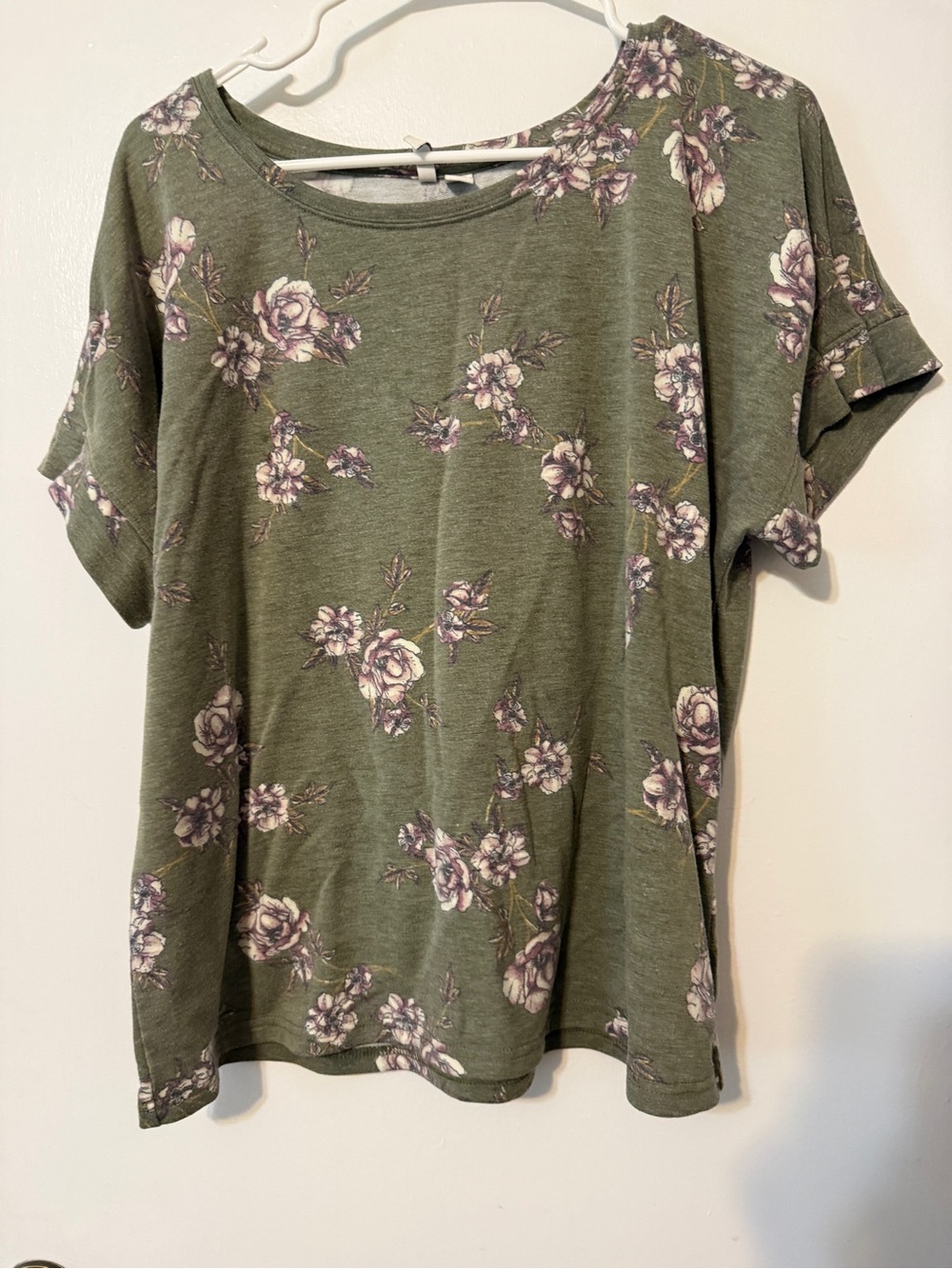Women's Olive Green Floral Short Sleeve Tee